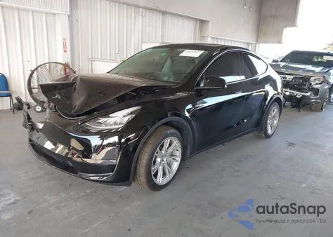 2023 Tesla Model Y Awd/Long Range Dual Motor All-Wheel Drive z USA, uszkodzony, nr VIN 7SAYGDEE0PA086951